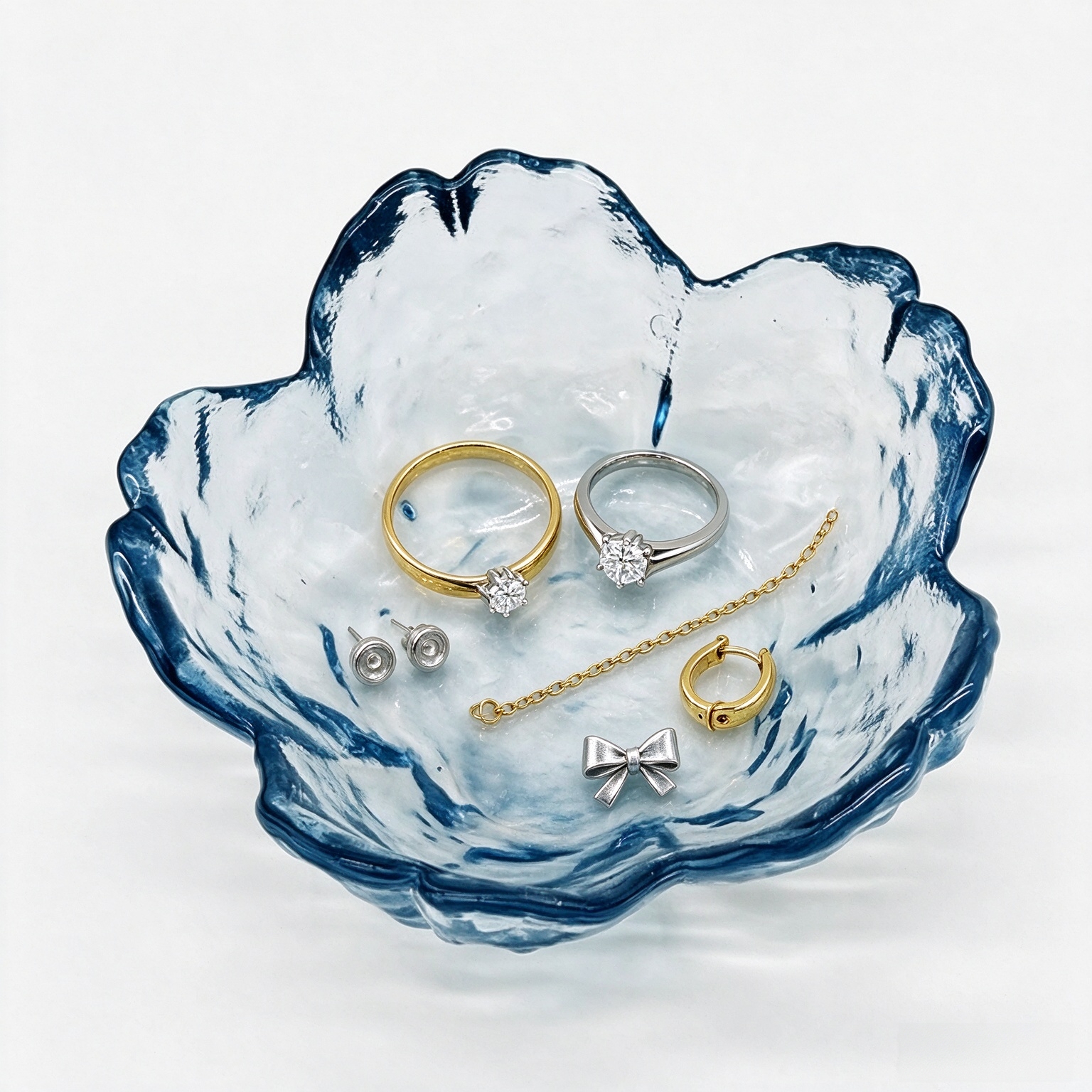 Flower Ring Dish Jewelry Tray, Glass Jewelry Dish Tray, Aesthetic Room Decor Small Trinket Dish, Nightstand Jewlery Ring Holder Dish, Bathroom Jewelry Plate Bowl for Rings Earrings Wife Gift (Blue)